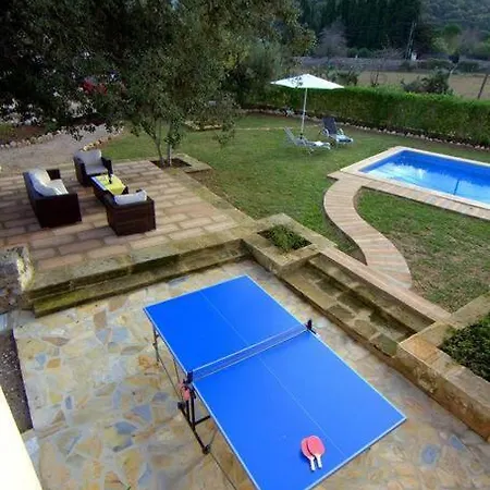 别墅 Bandris Situada A 2 Minutos Pollensa. 波连斯萨